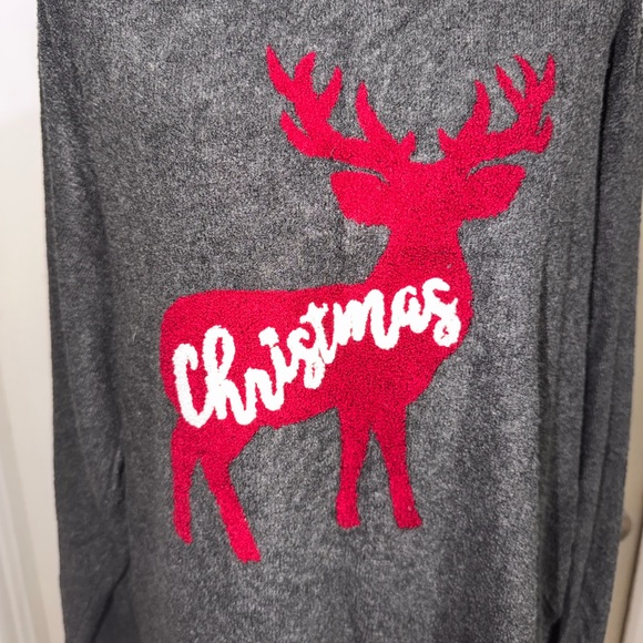 Plus size women’s 2XL sweater Gray Christmas Reindeer Sweater, shirt, top - Picture 2 of 6